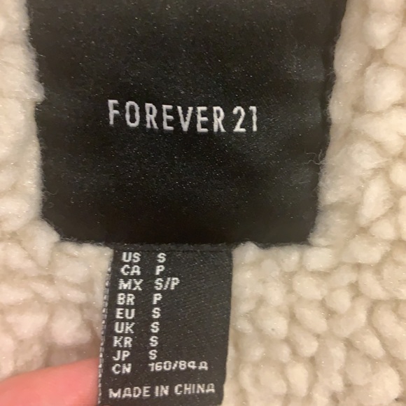 Faux Leather/Sherpa Moto jacket - Picture 9 of 9